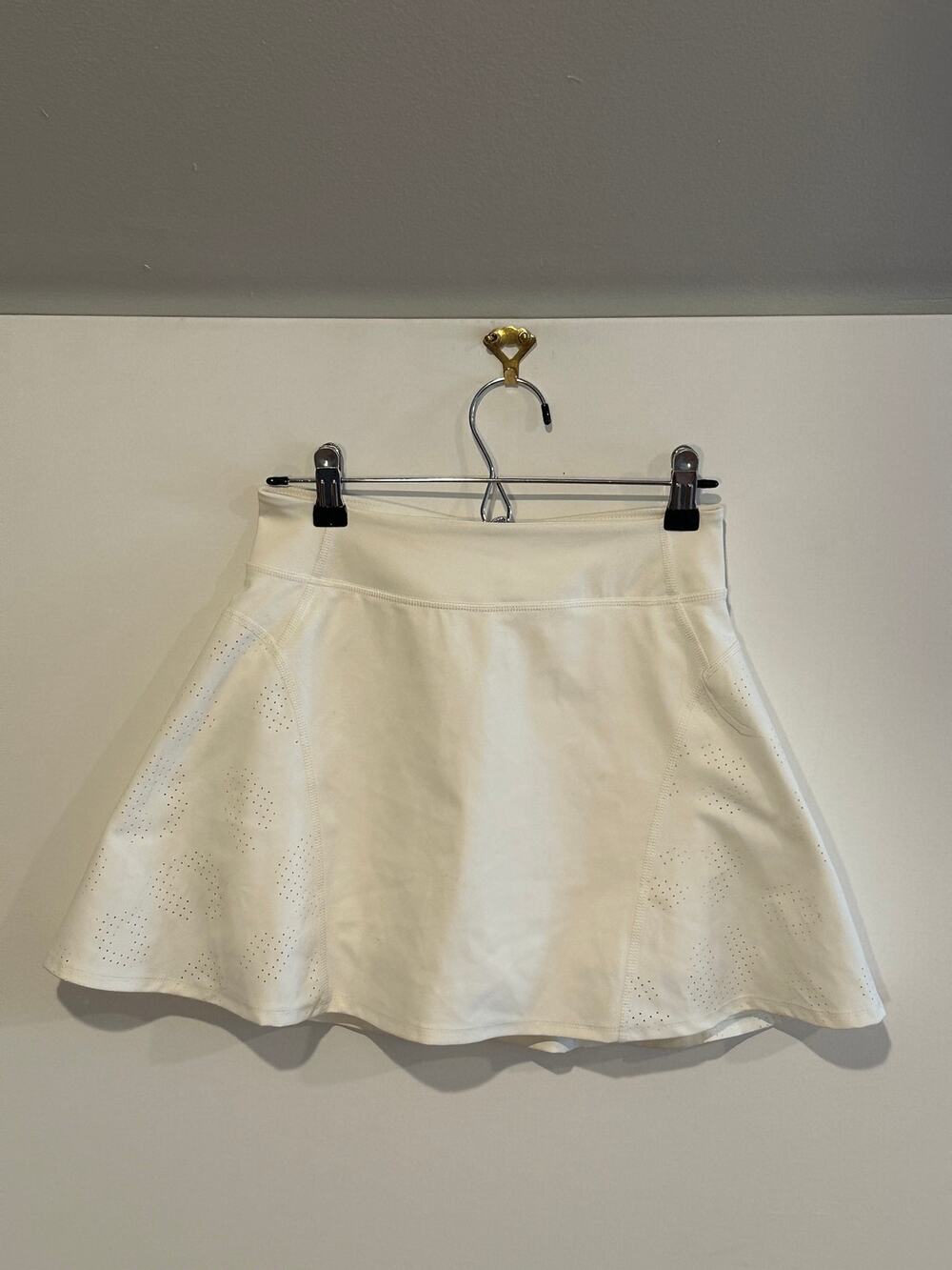 Sincerely Jules White Laser Cut Perforated Athletic Tennis Skort Womens Size XS